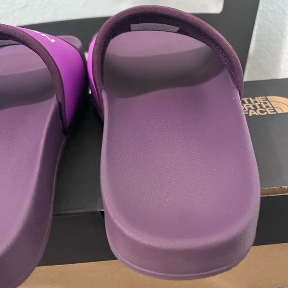 THE NORTH FACE PRE-LOVED AUTHENTIC YOUTH BASE CAMP LITTLE GIRL SLIDE III - Picture 13 of 17